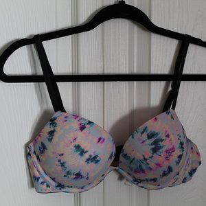 PINK Tie-Dye Super Push-Up Bra